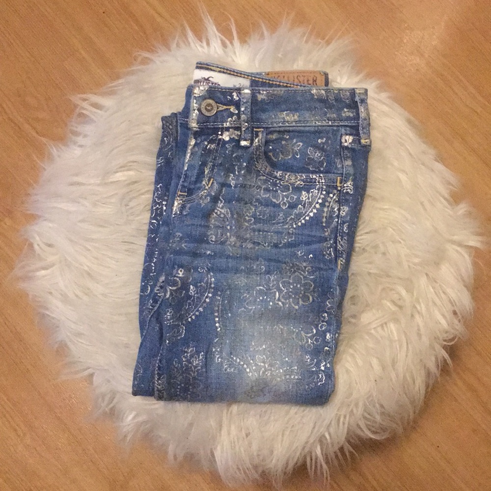 Hollister gold print jeans✨